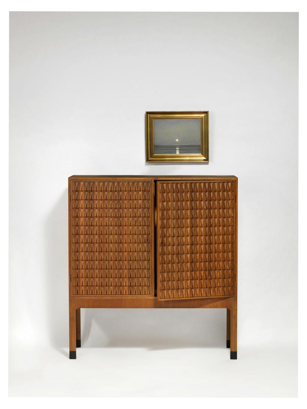 Krokodilleskabet af Hans J. Wegner