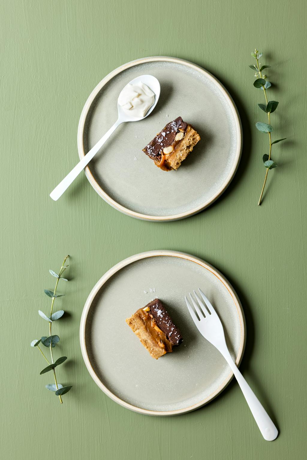 lekkere dessert met chocolade en karamel / CHOCOLADEREPEN MET KARAMEL