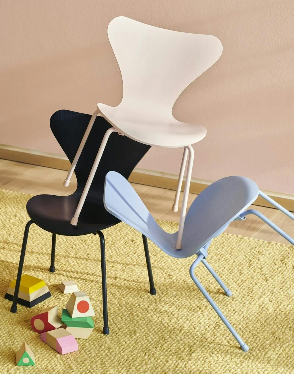 Series 7 Childrens Chair, Fritz Hansen