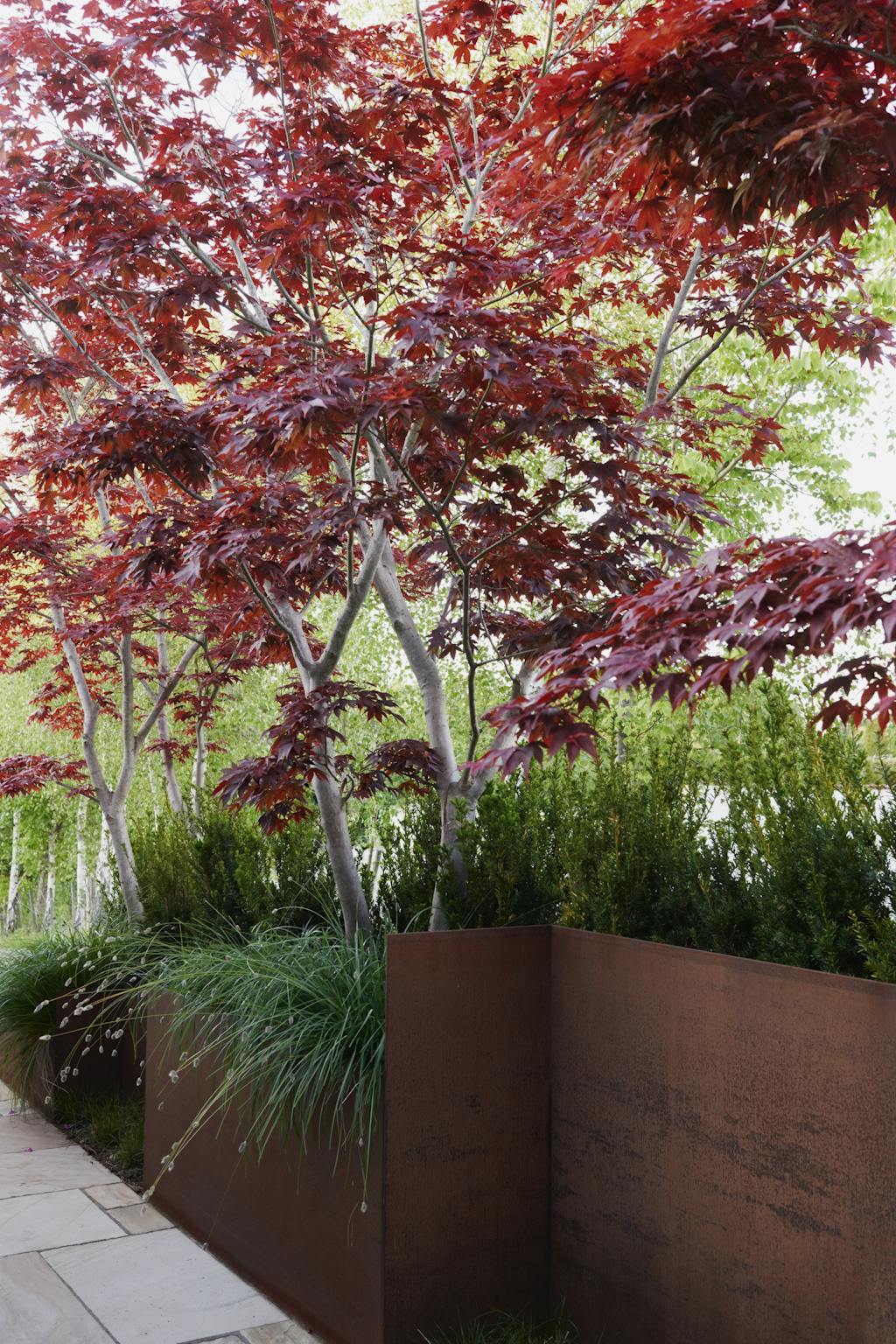 Flot have med sandsten og store stålplader