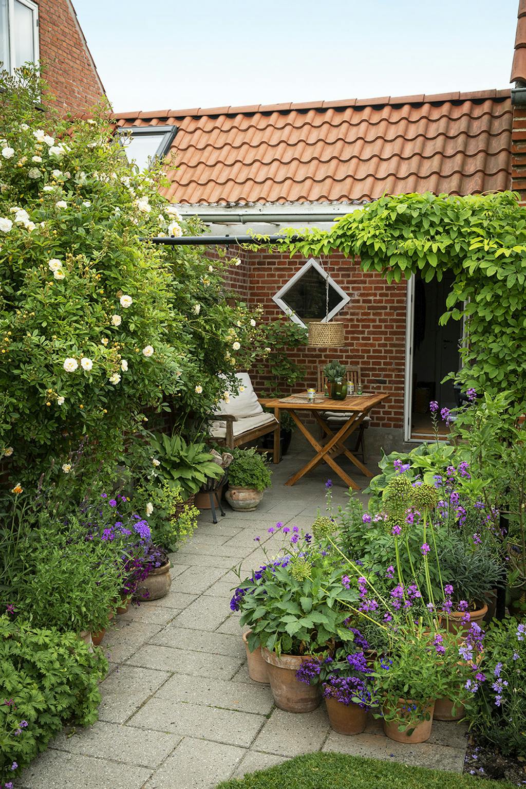 Hyggelig overdækket plads Hyggelig overdækket plads