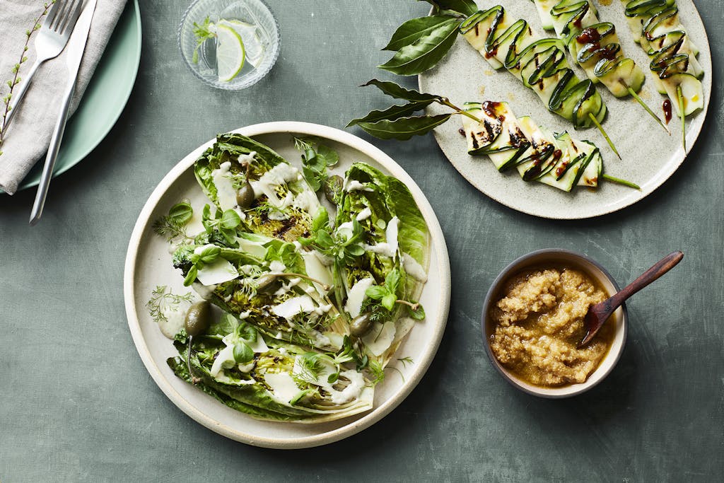 Delikat grillede hjertesalat med grillede squash