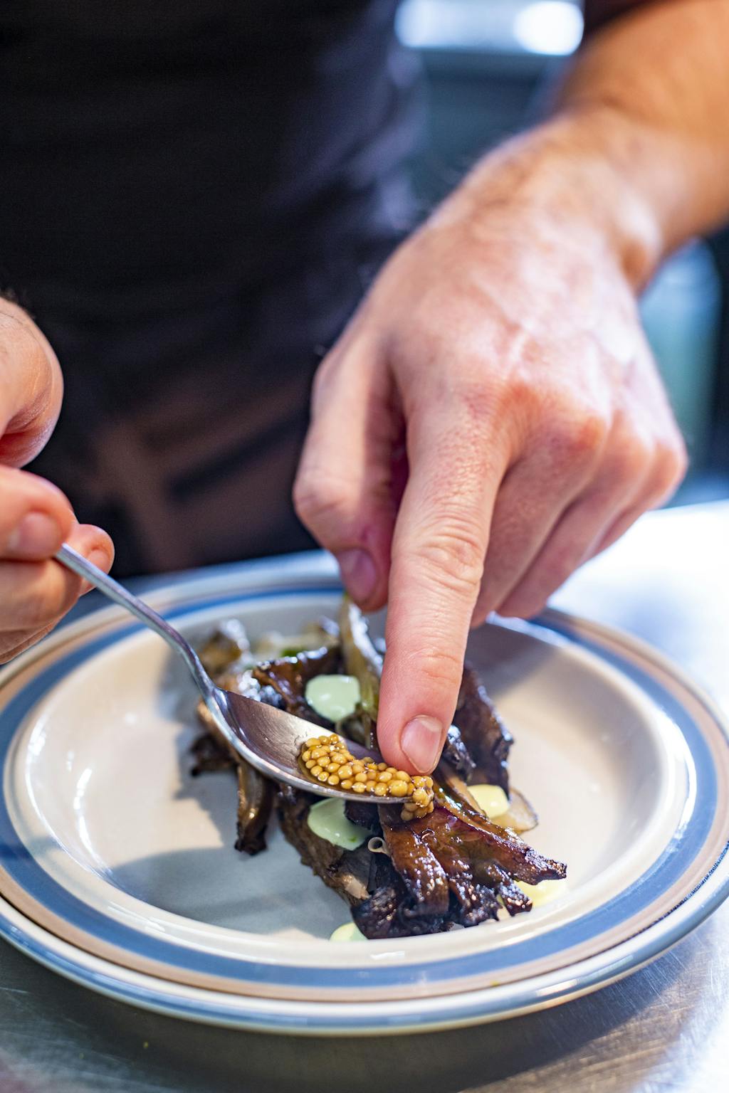 Anretning af østershatte