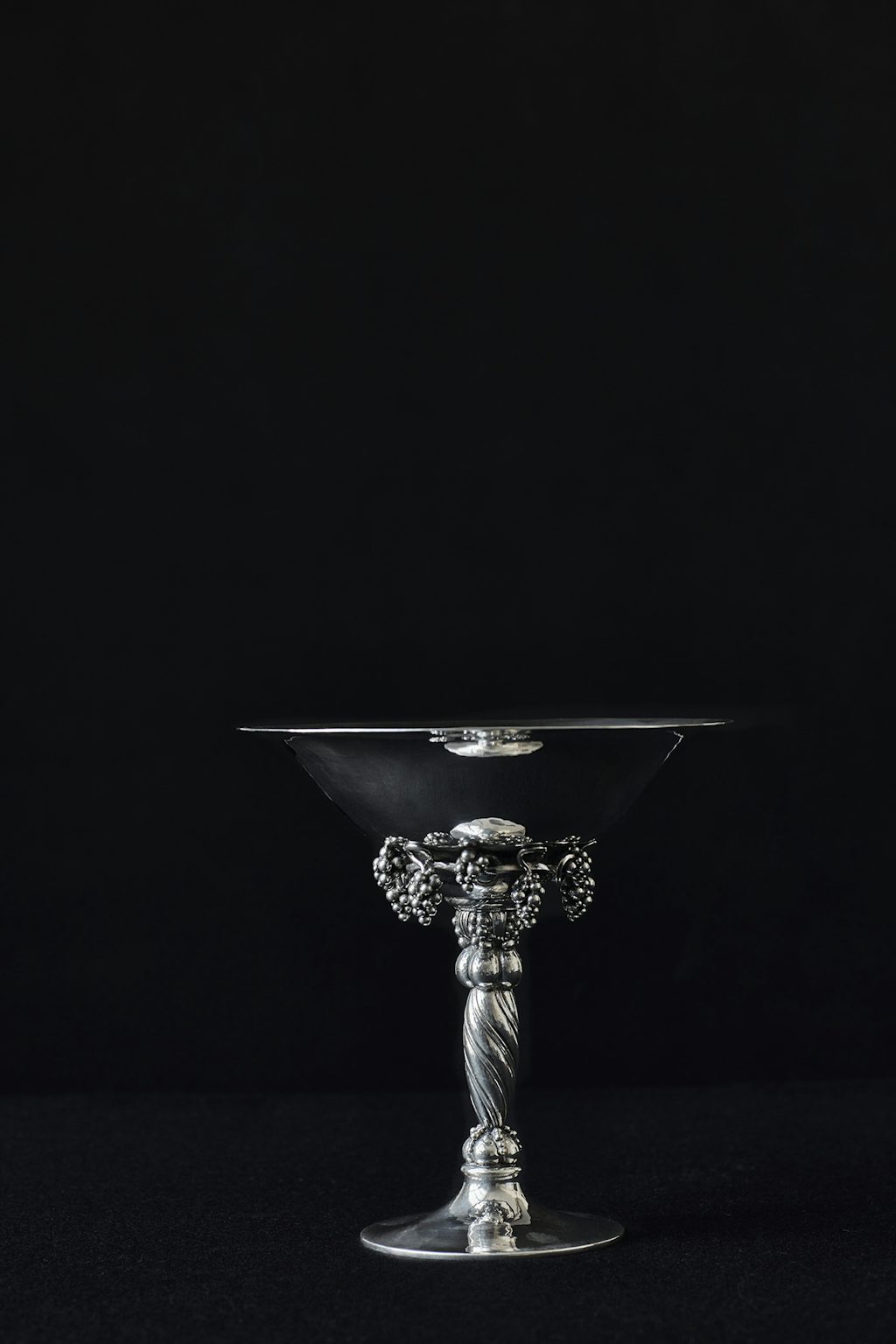 Georg Jensen, drueopsats i sløv Georg Jensen, drueopsats i sløv