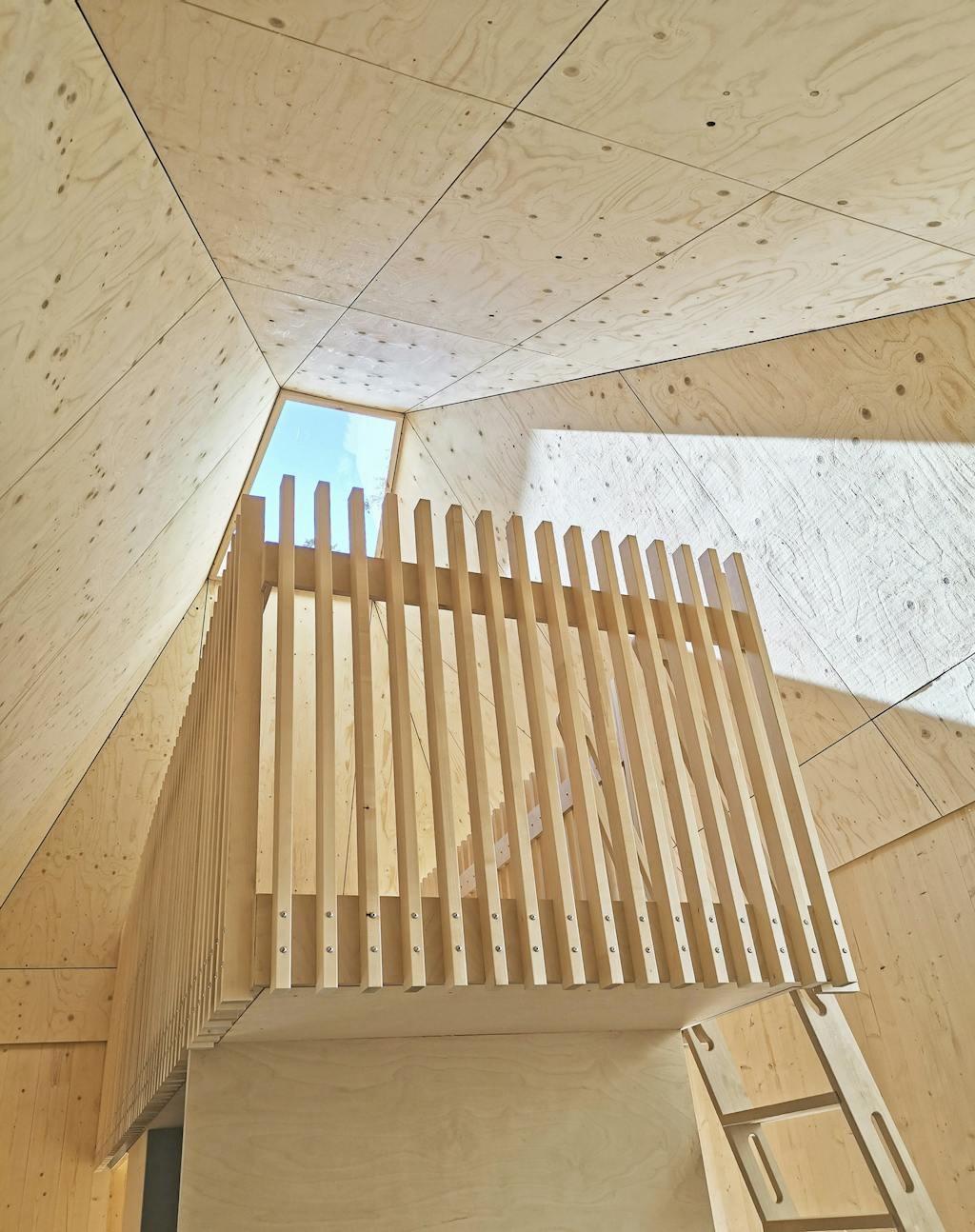 Tiny house med loft til kip og ovenlysvindue