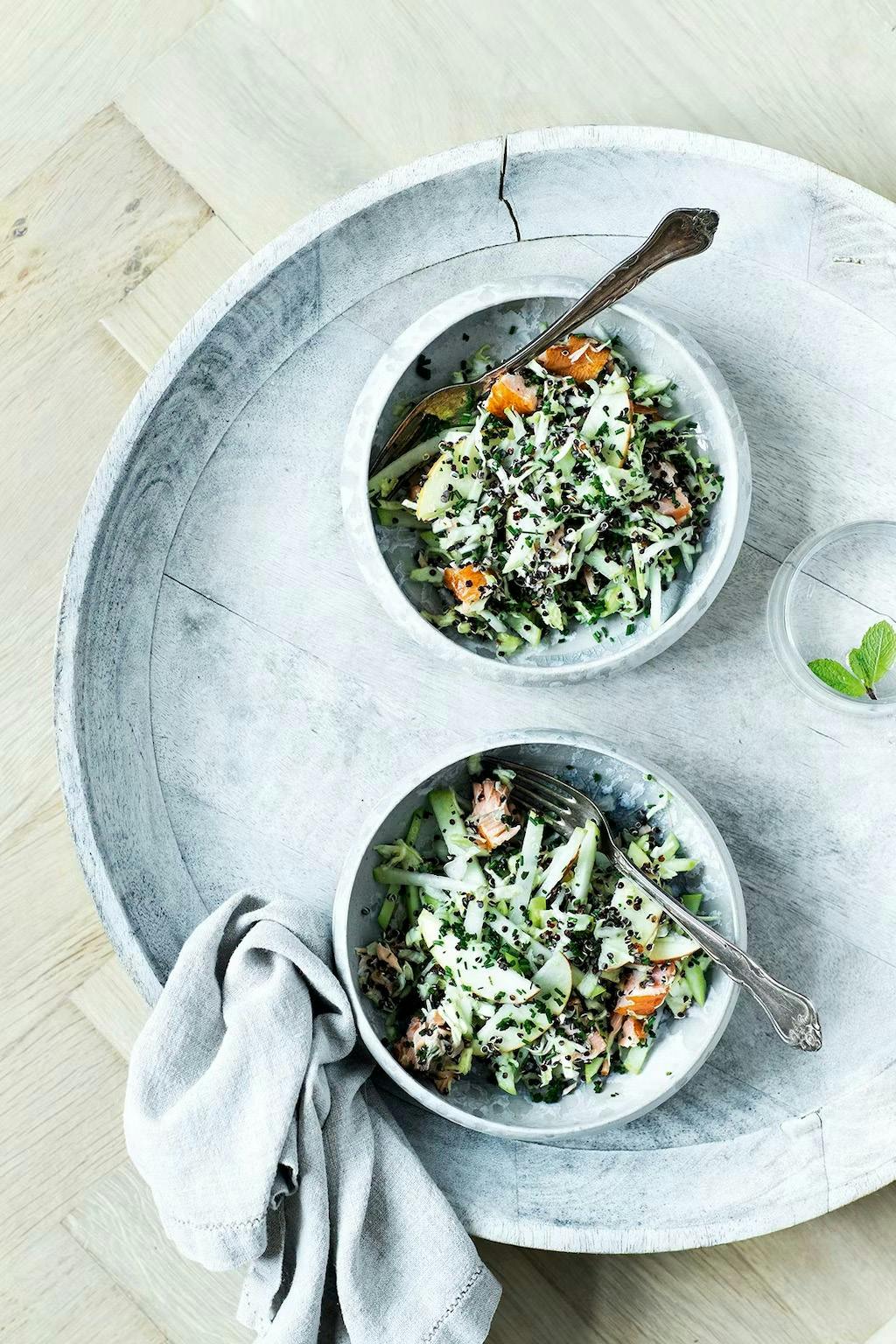 Nem salat med spidskål