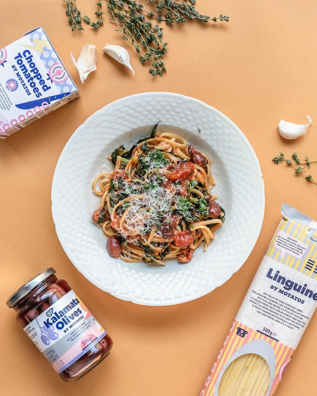 Pastaret med tomat og oliven