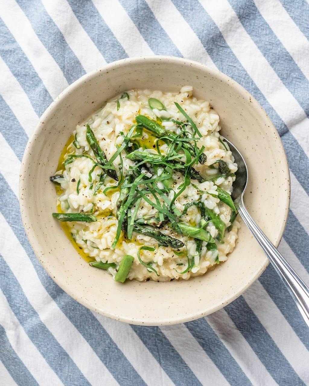 Cremet risotto med asparges