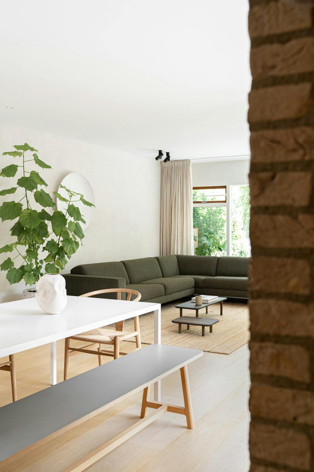 Dagelijks schouwspel van licht op het water