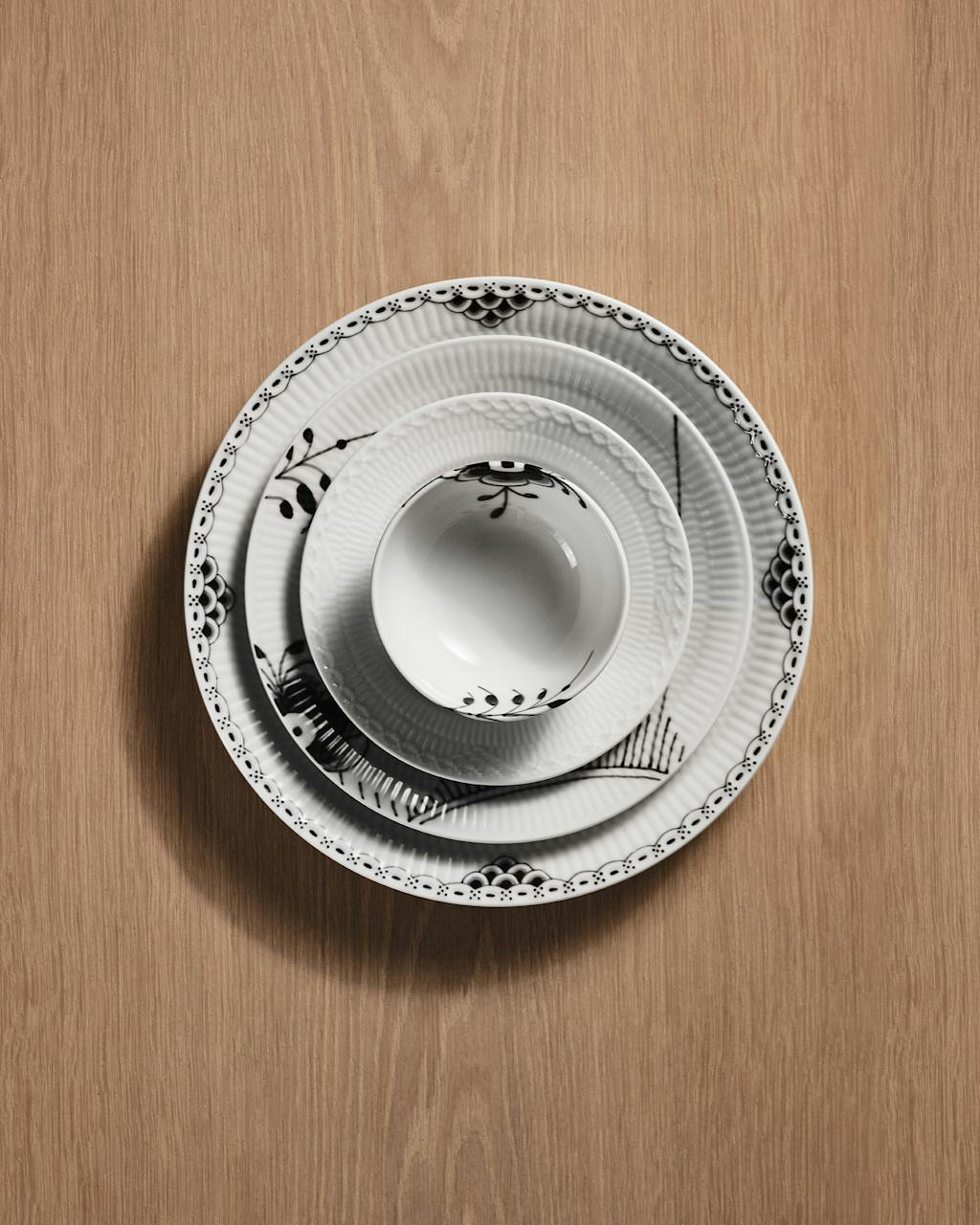 Royal Copenhagen riflet sort halvblonde og sort blonde - nyhed 2023