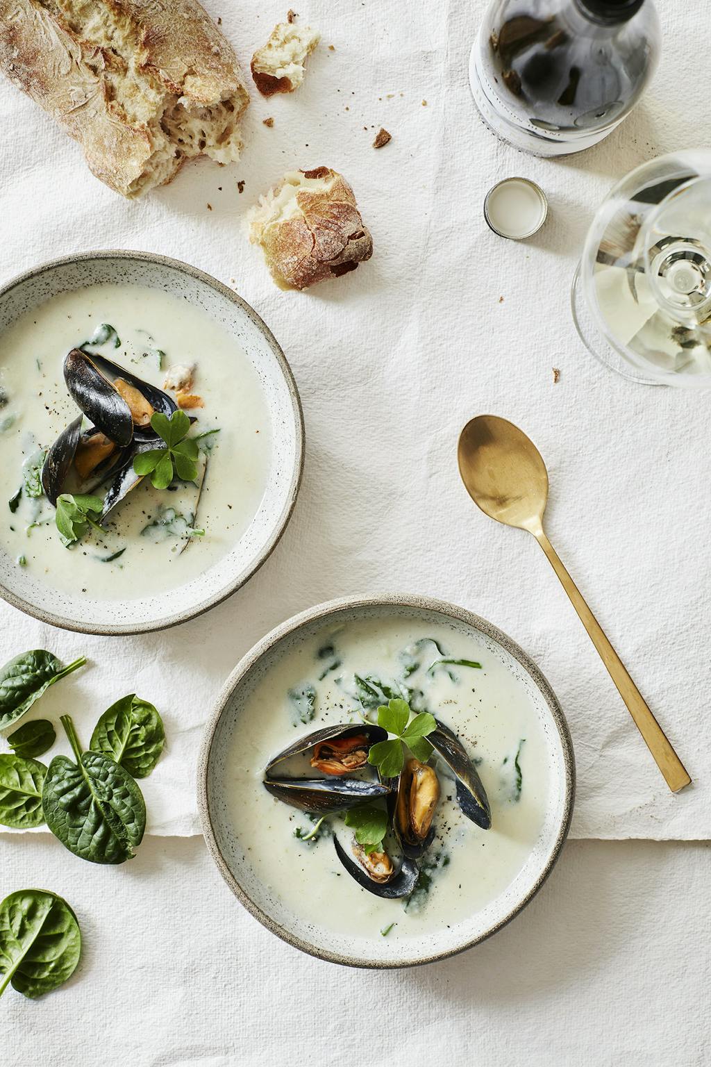 Cremet suppe paa jordskokker og musling