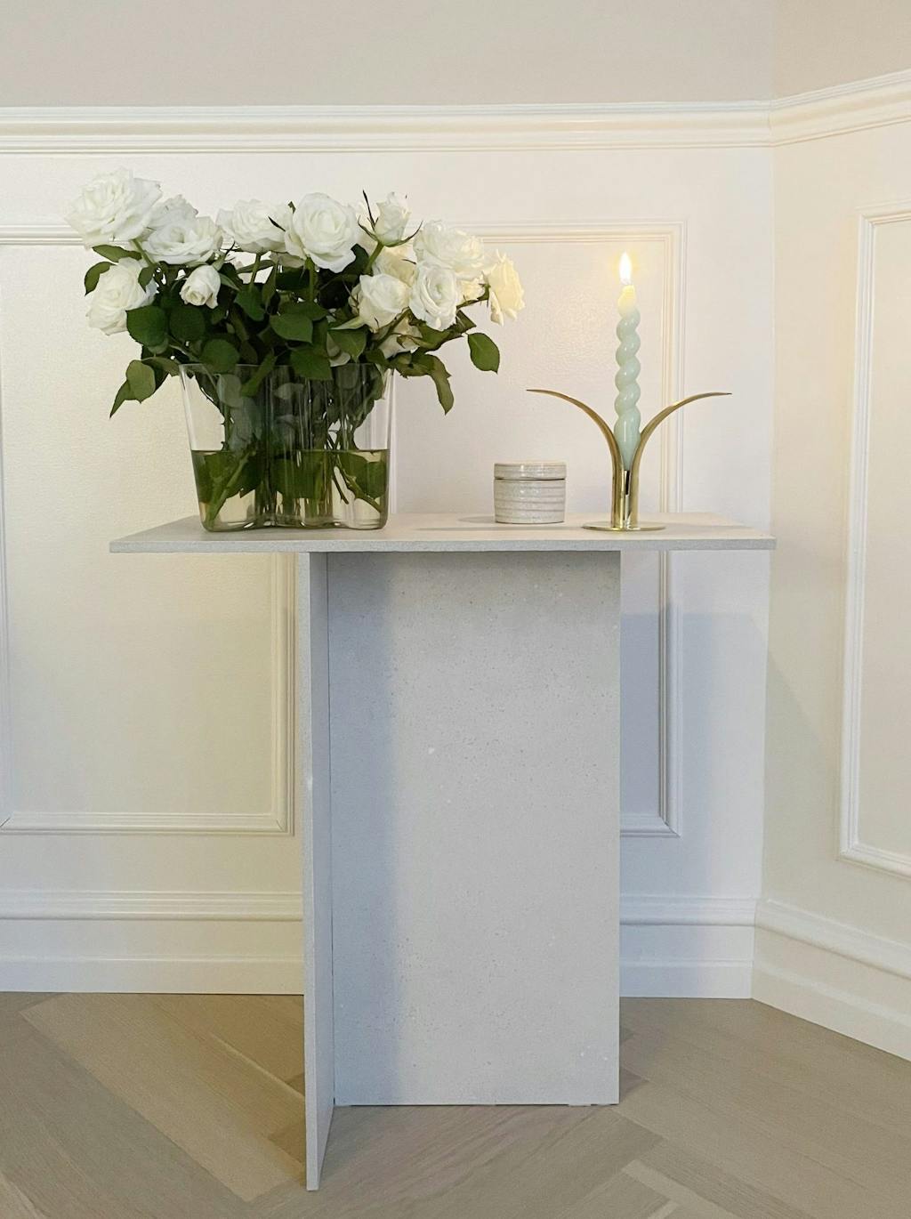 Tegelresten: DIY-bijzettafeltje van tegels Tegelresten: DIY-bijzettafeltje van tegels