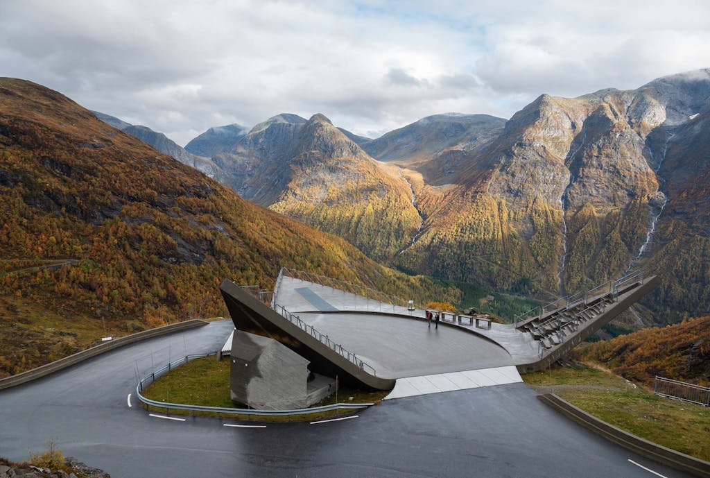 Смотровая площадка Утсиктен вершина Гауларфьелле Gaularfjellet