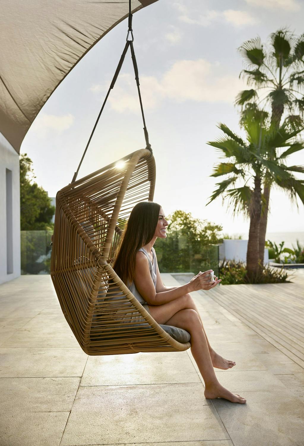 Hive-hængestol fra Cane-line