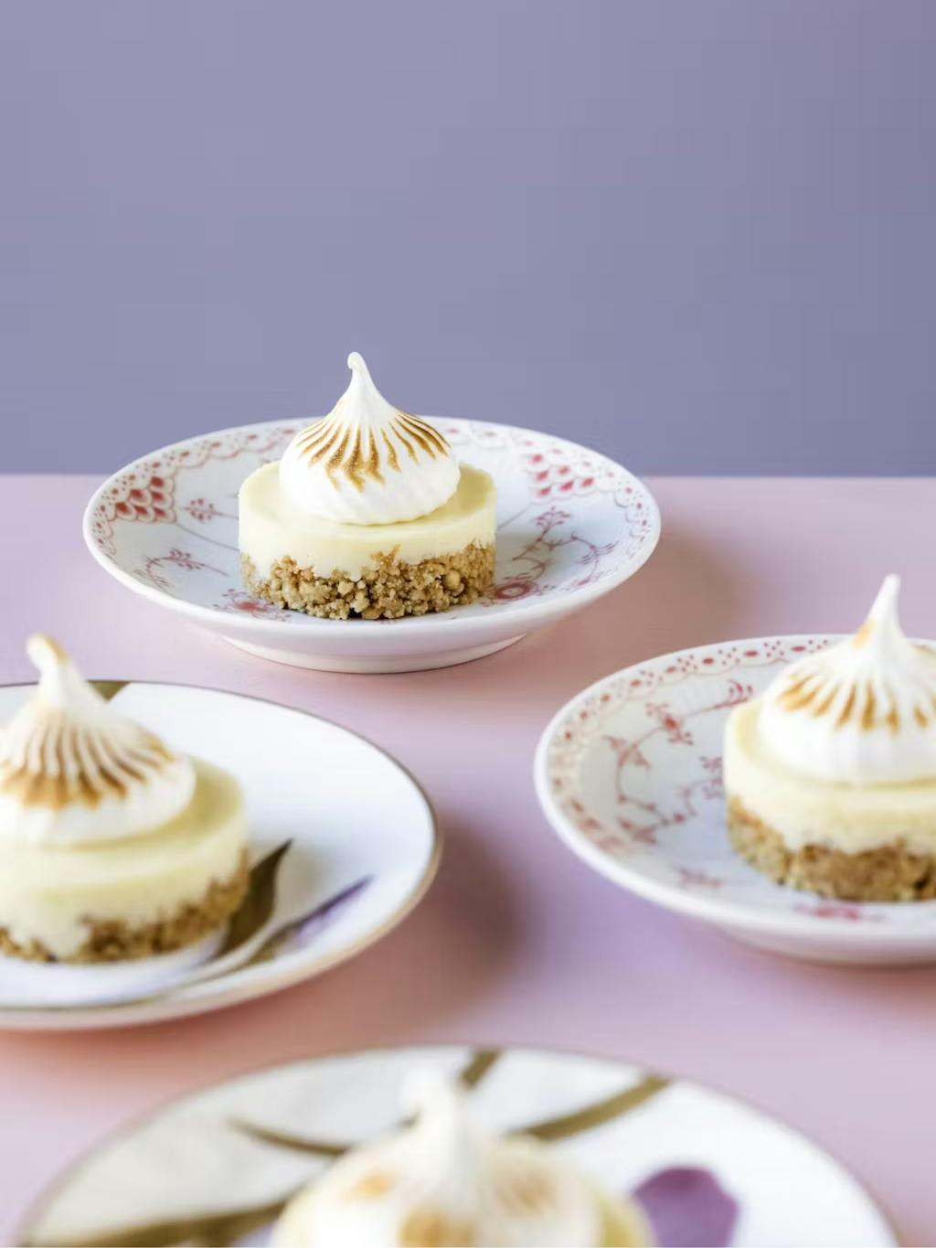 Koldskåltaartjes met meringue