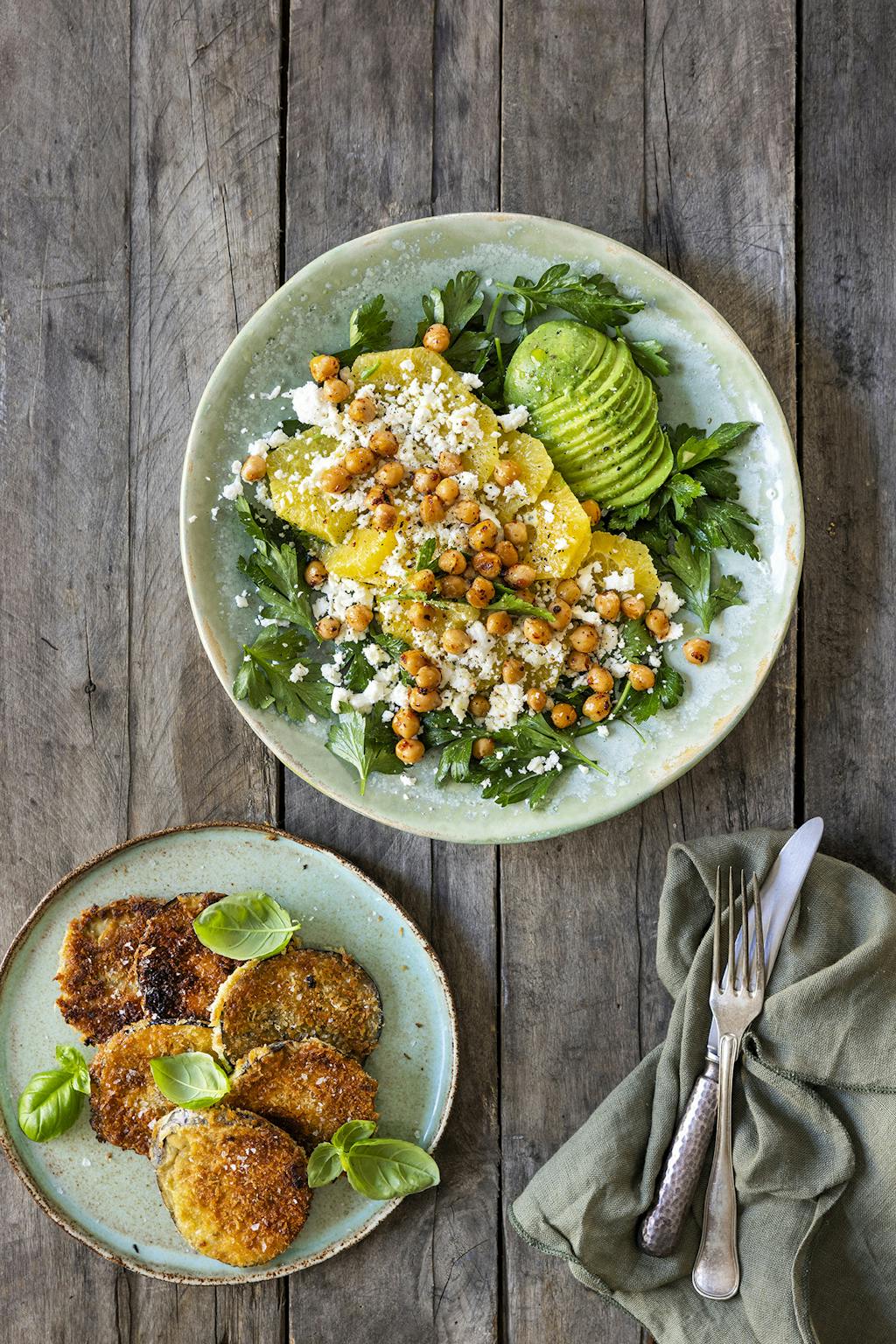 Appelsinsalat med pankoauberginer Appelsinsalat