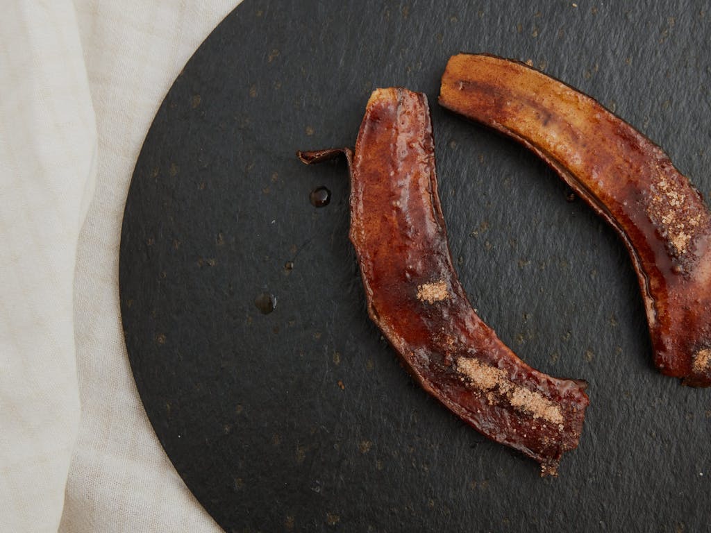 Caramelized banana dessert Bacon af bananskralder