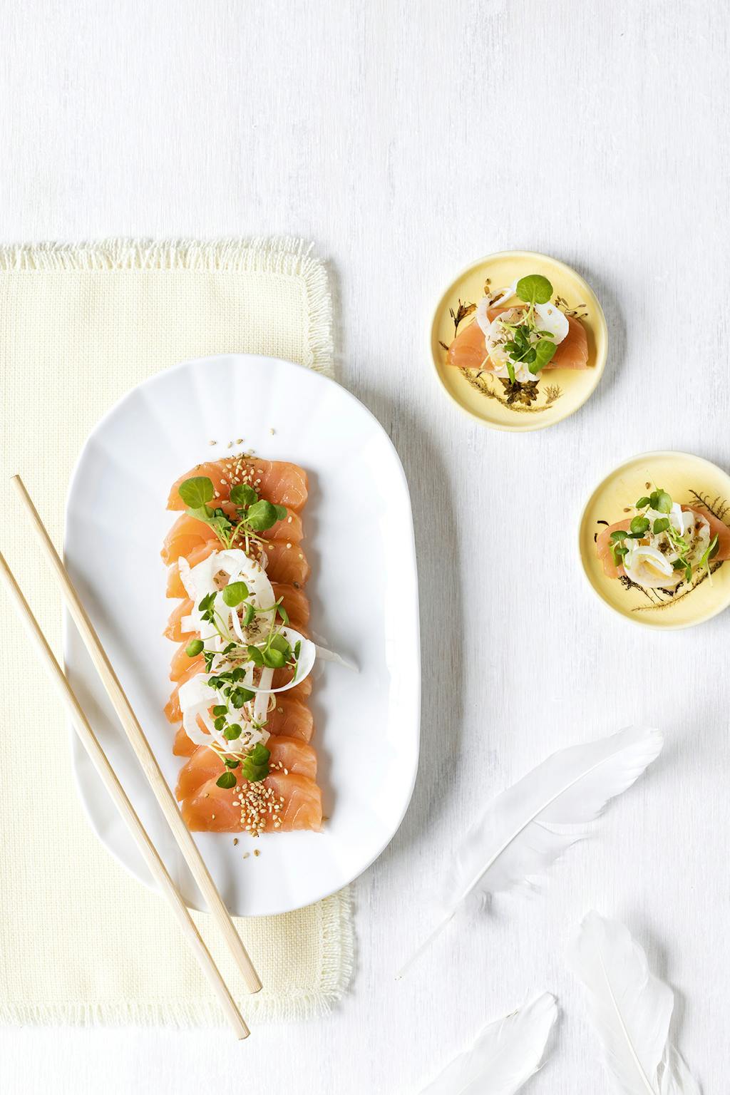 Laksesashimi med fennekel