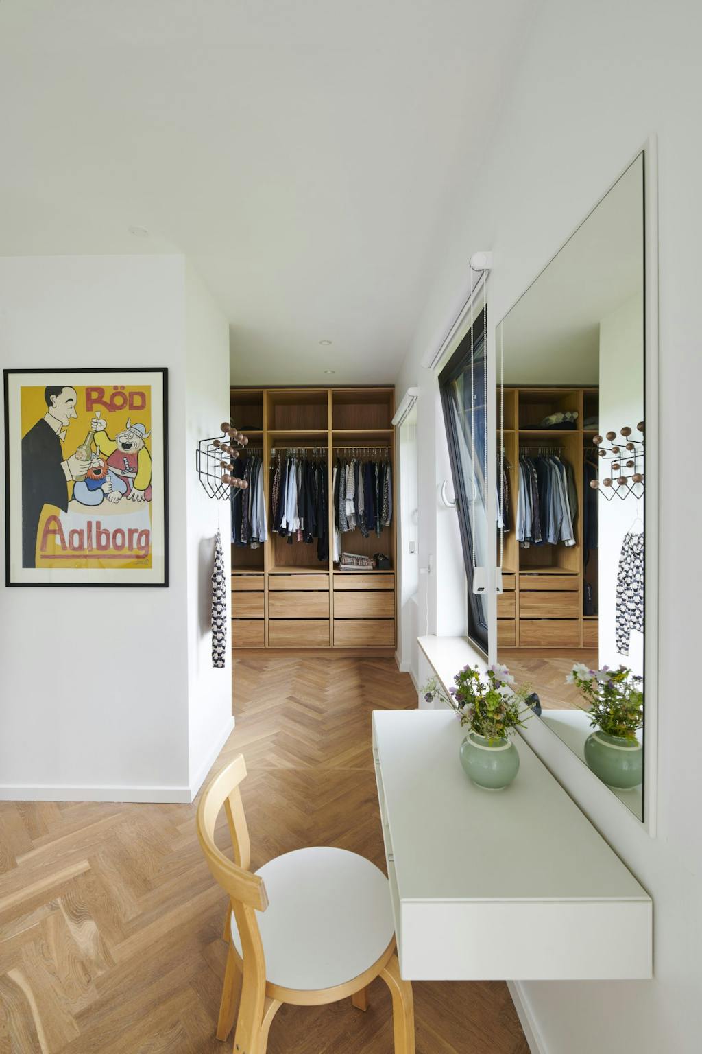 50'er villa walk-in-closet