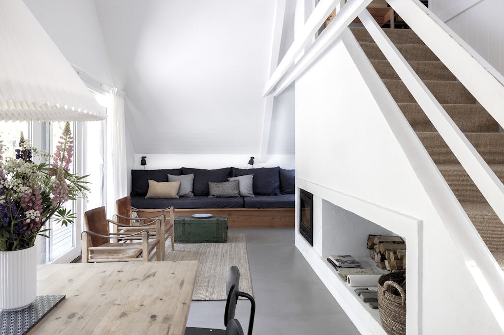 indretning af sommerhus stue trægulve