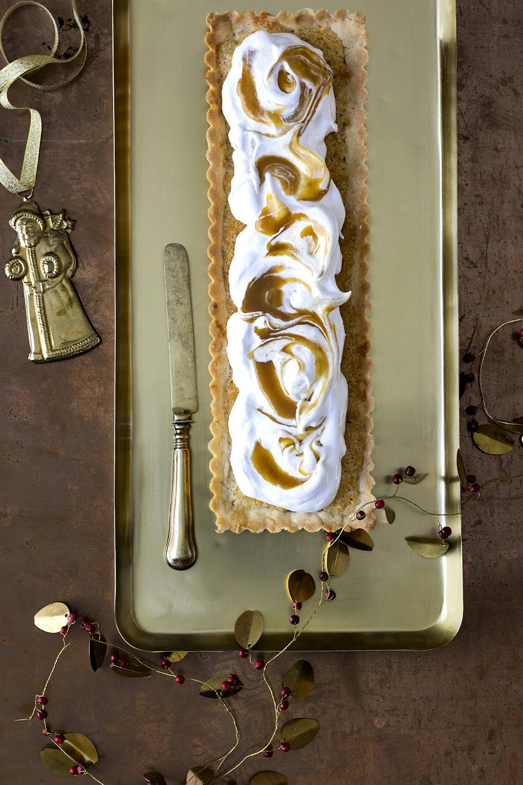 Julemazarin med salt karamel marengs