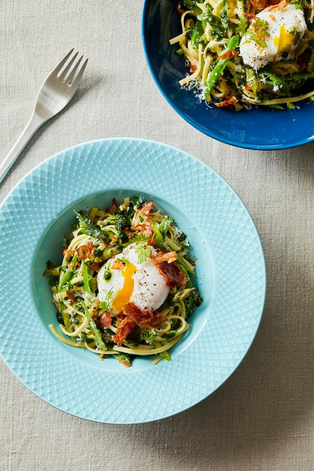 rask og enkel pasta med egg til middag