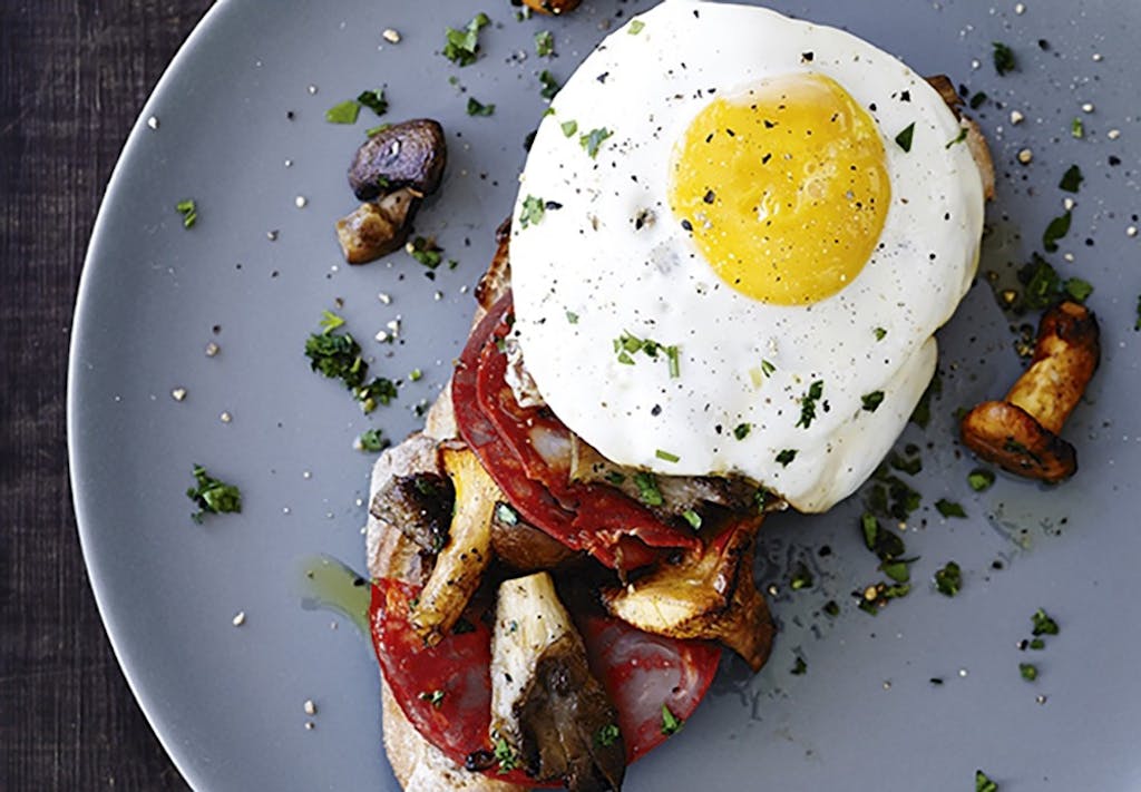 enkel og rask middag med toast og sopp