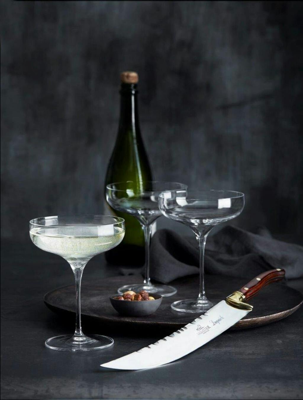 gave til han champagnesabel