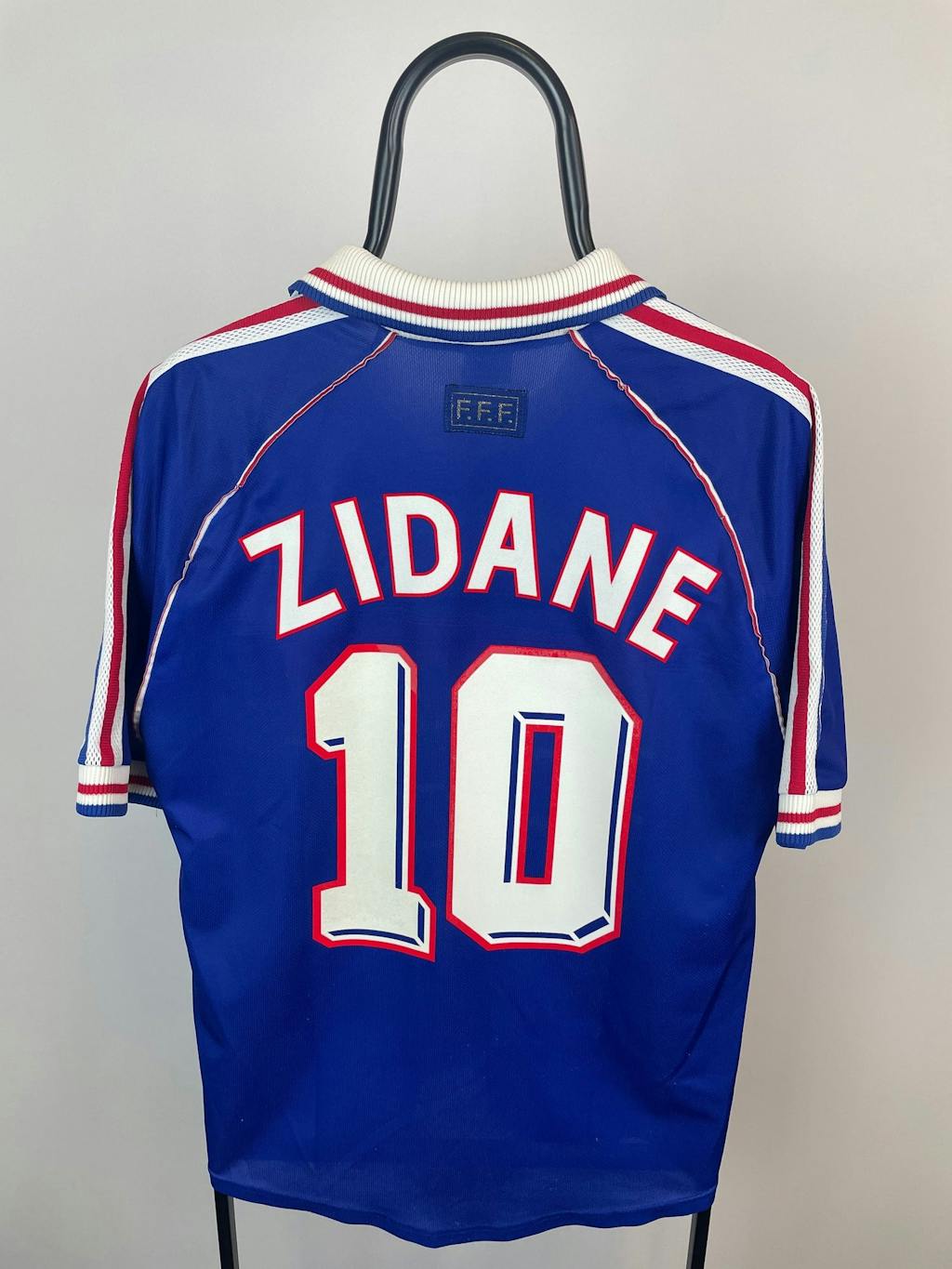 gave til han secondhand fotballdrak gave til han secondhand fotballdrak