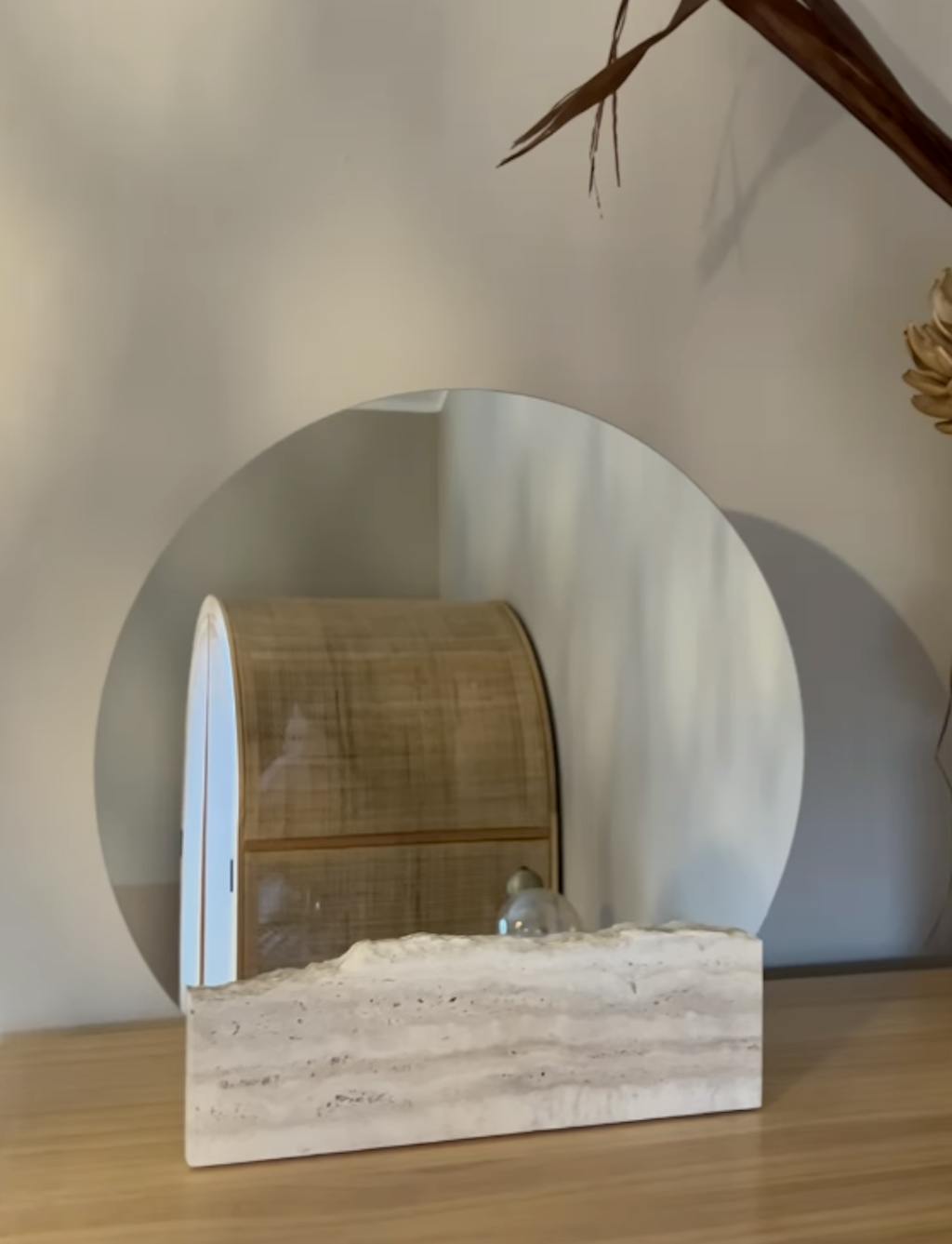 Spejl med travertin flise