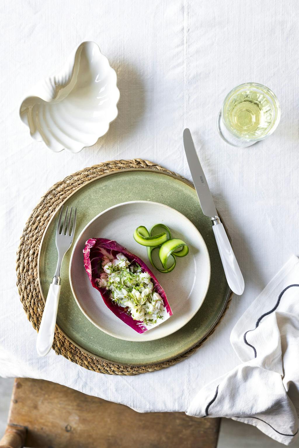 Forret med crudo af hvid frisk Forret med crudo af hvid frisk