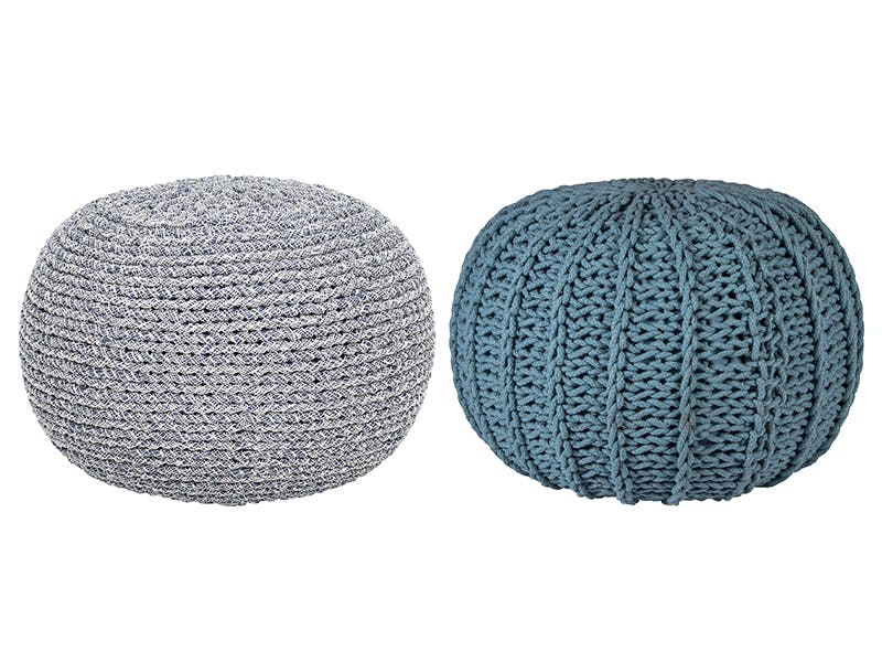 Strikket puff til å ha på gulvet Strikket puff til å ha på gulvet