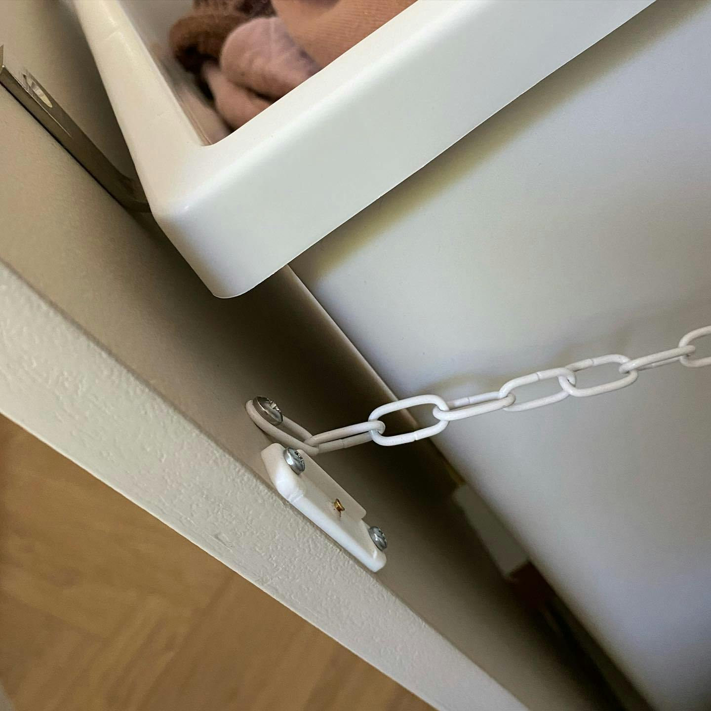 diy fint skittentøysmøbel