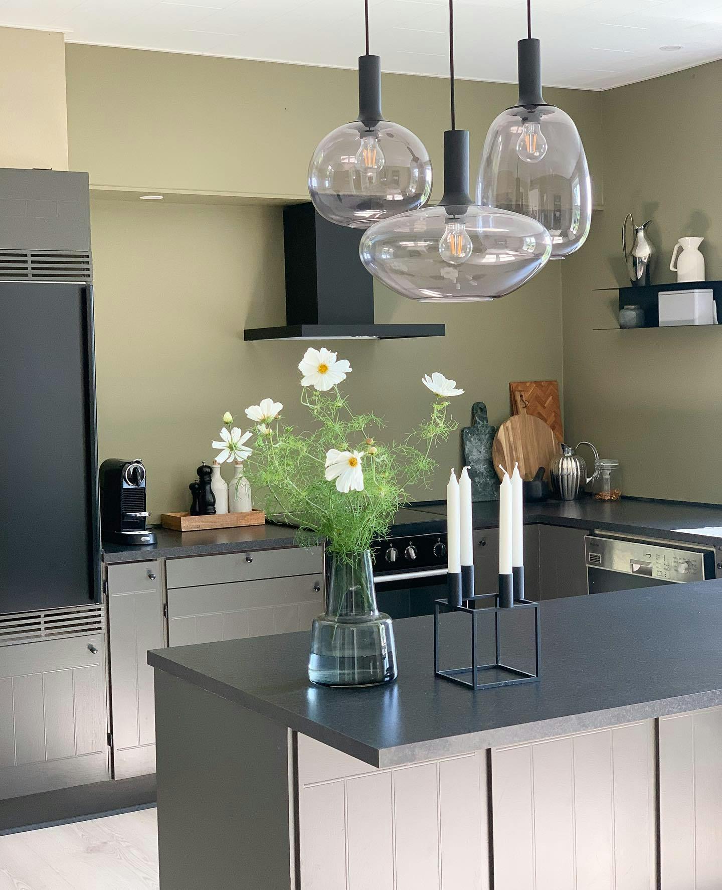 270198437 138585541886274 4042774063900659944 n 0jCfmnRzh Male gammelt kjøkken