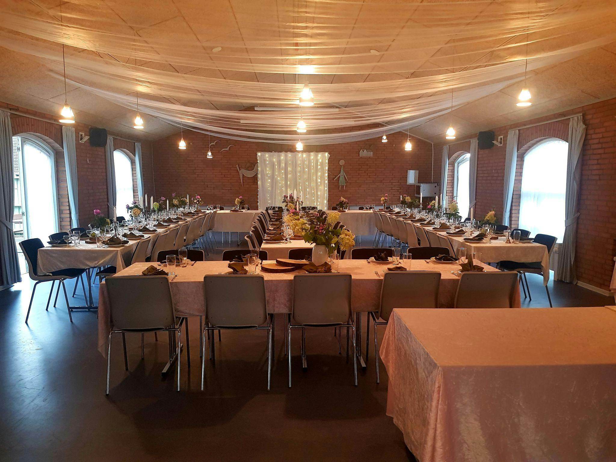 300060896 743964546832572 8599461489152313013 n pynt til bryllup