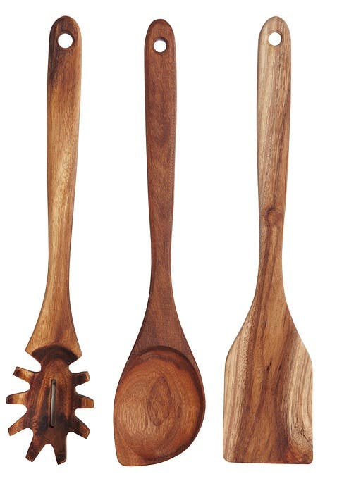 KJøkkenredskaper i varmt treverk