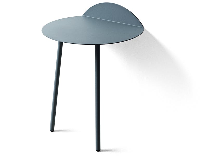 Sidebord med to ben Sidebord med to ben