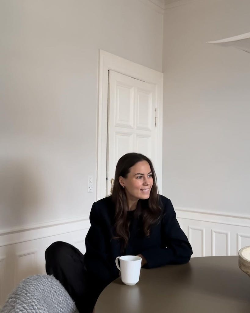 Emma har laget sitt helt eget bord