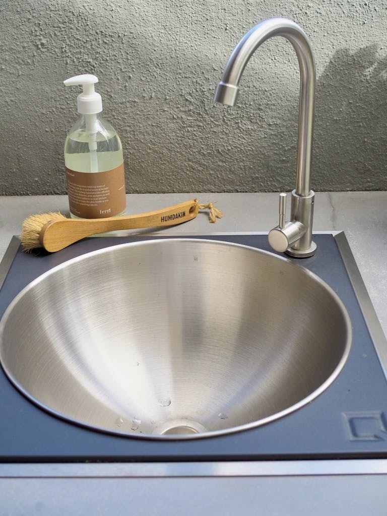 Utekjøkken med innebygd vask