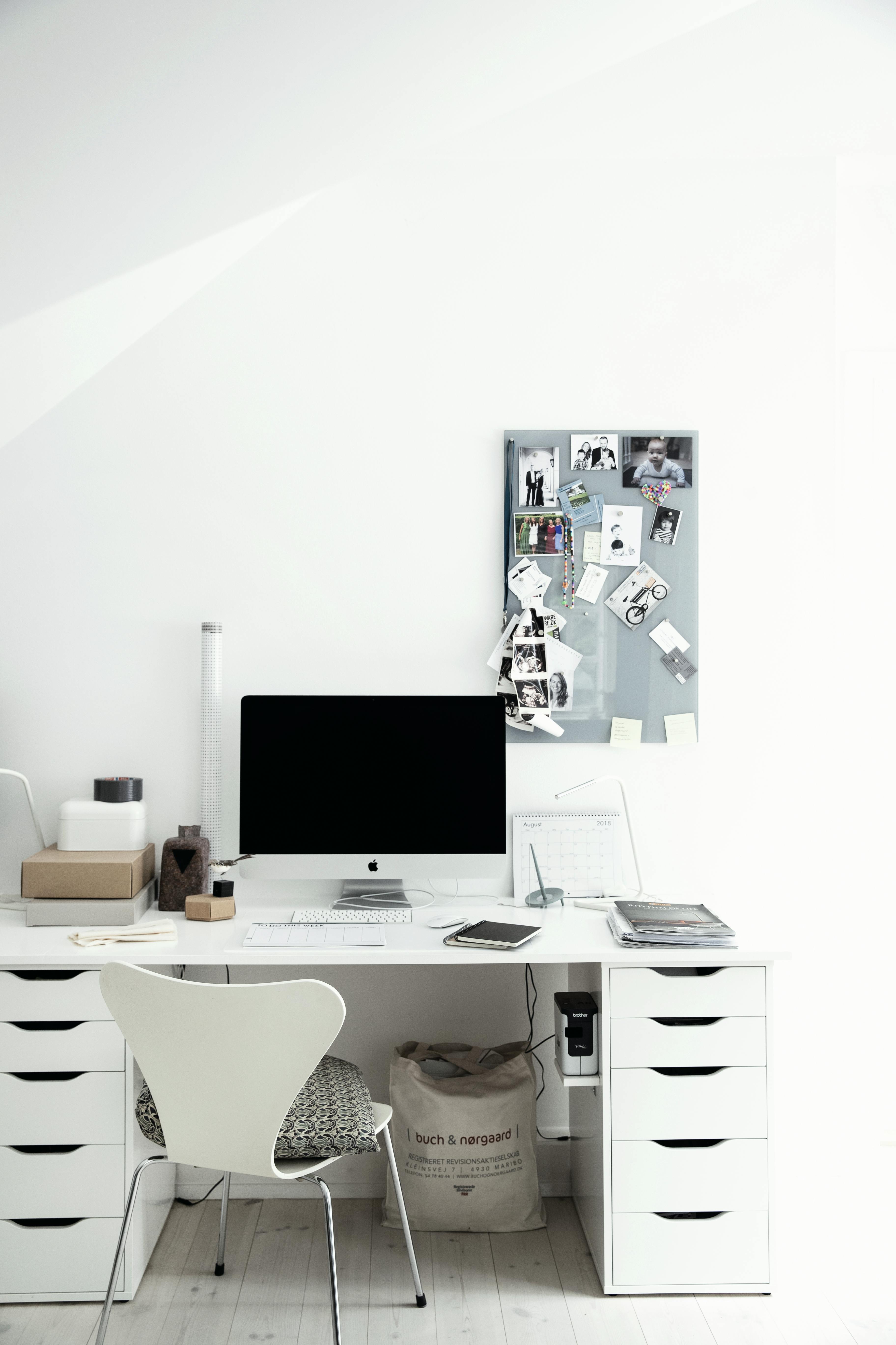 Hjemmekontor med Ikea-møbler 