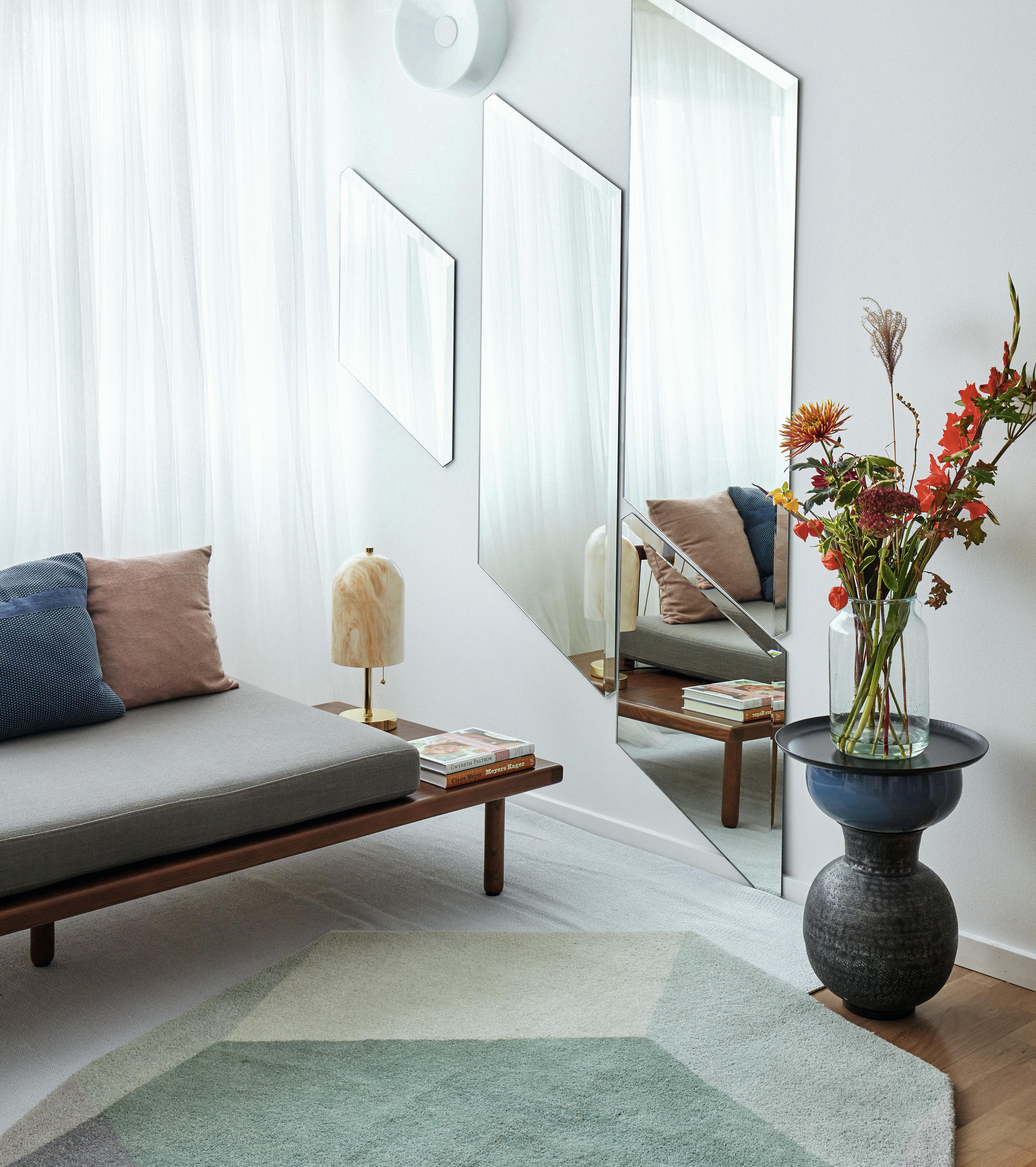 Fargerikt sirkus. Monsterscirkus! Navnet på bloggen til Mette Holm. Spennende fargerikt design. 