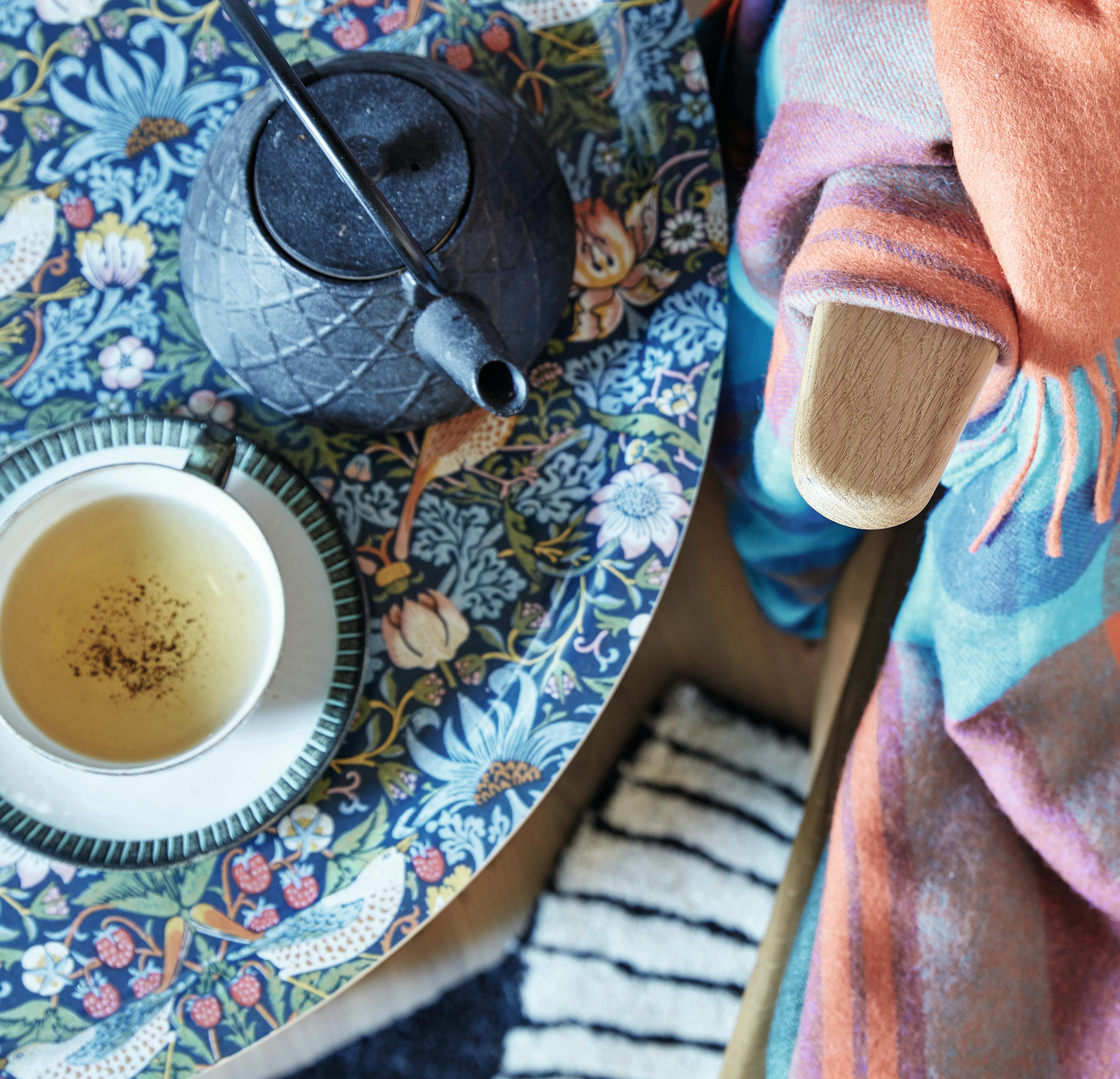 Fargerikt sirkus. Monsterscirkus! Navnet på bloggen til Mette Holm. Spennende fargerikt design. 