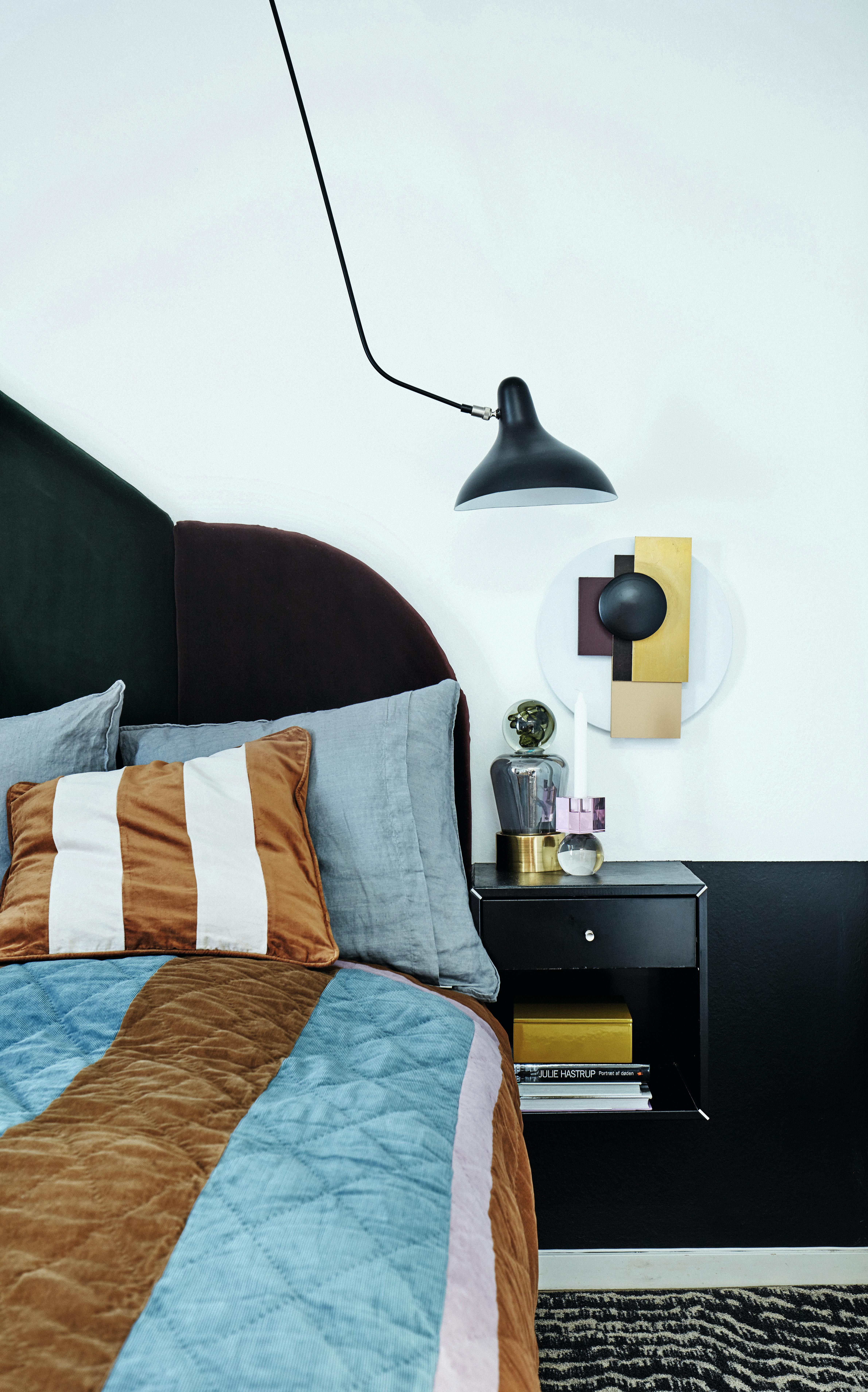 Fargerikt sirkus. Monsterscirkus! Navnet på bloggen til Mette Holm. Spennende fargerikt design. 