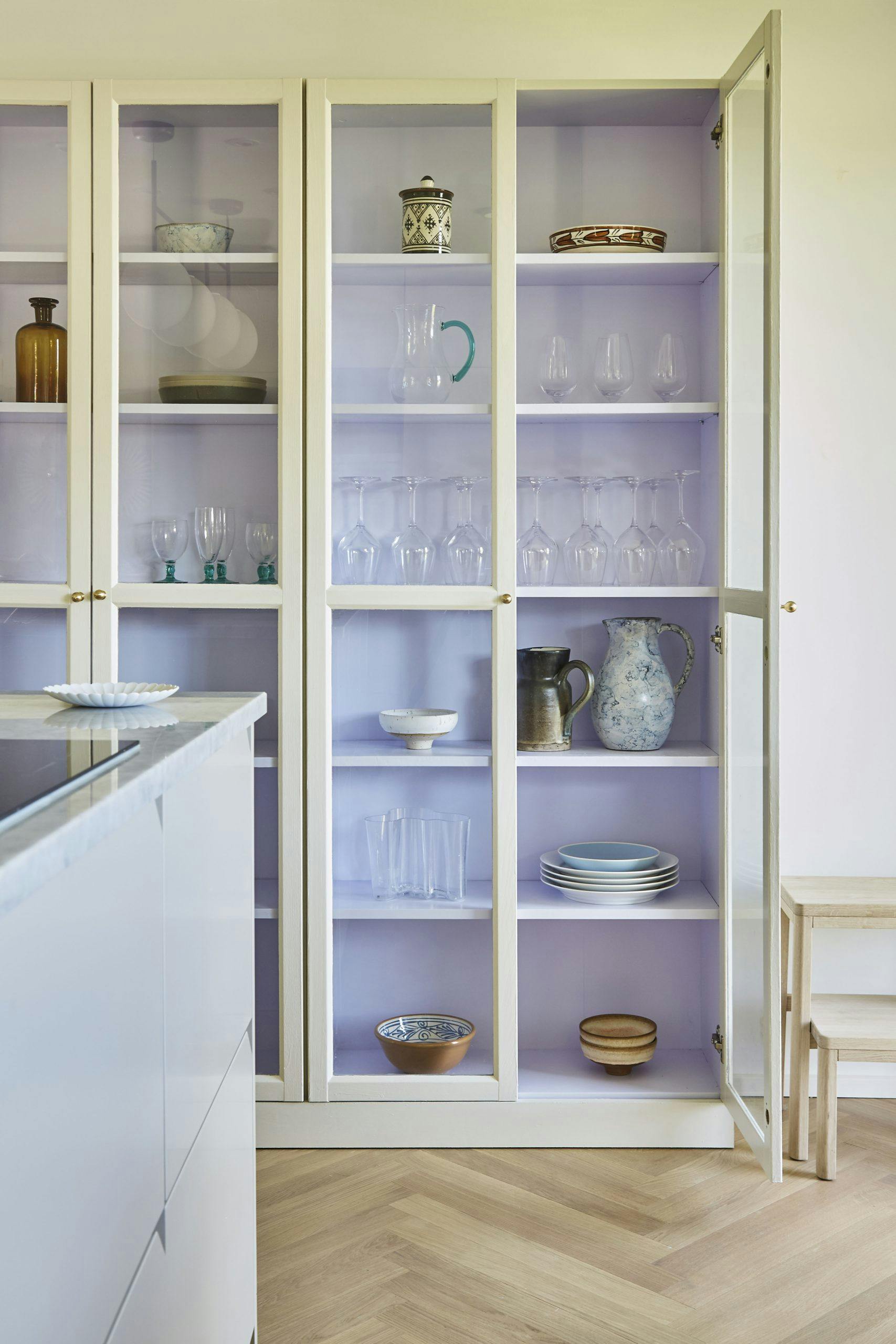 delmarbom2109004 Vitrineskap ikea-hack