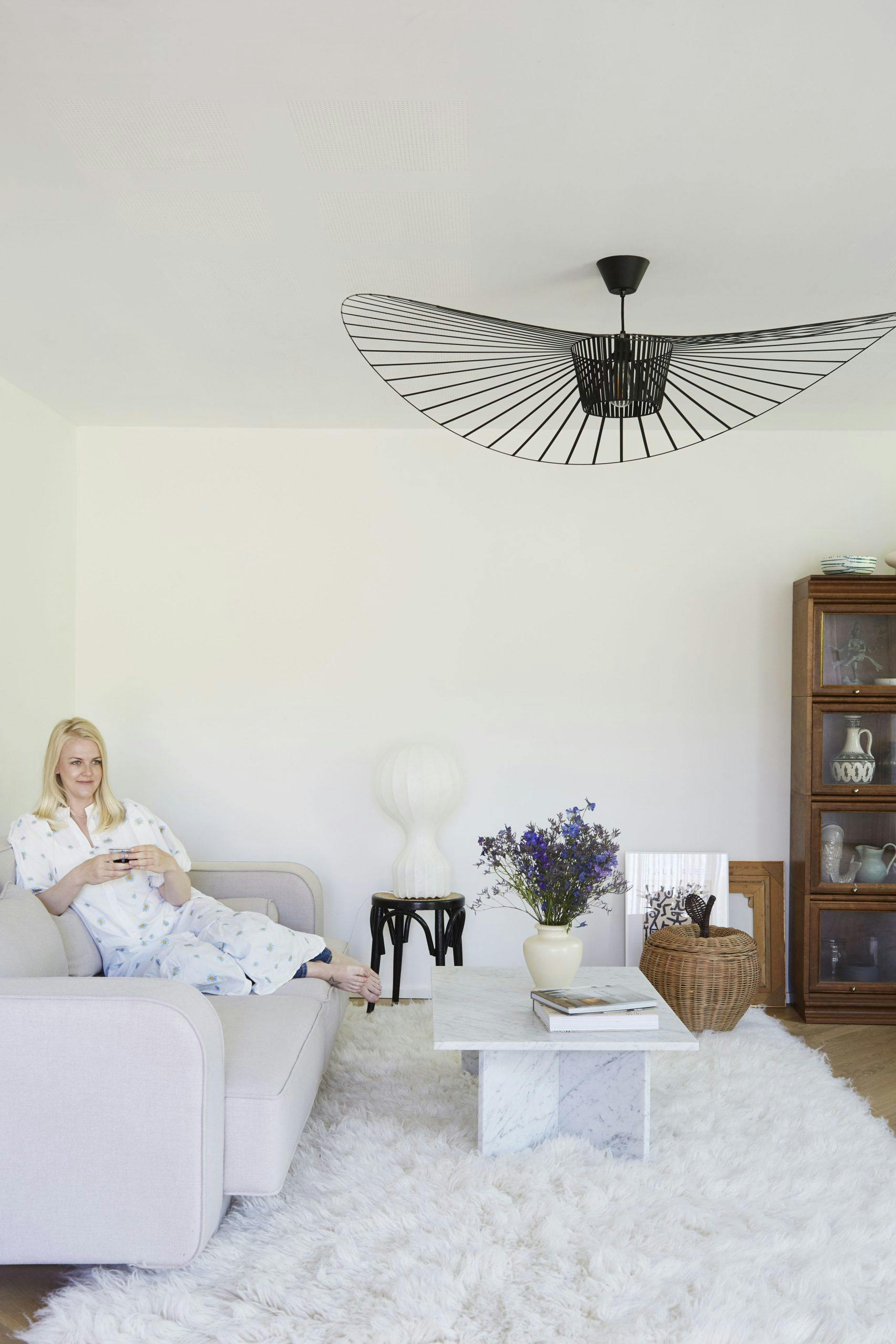 delmarbom2109012 Grå sofa