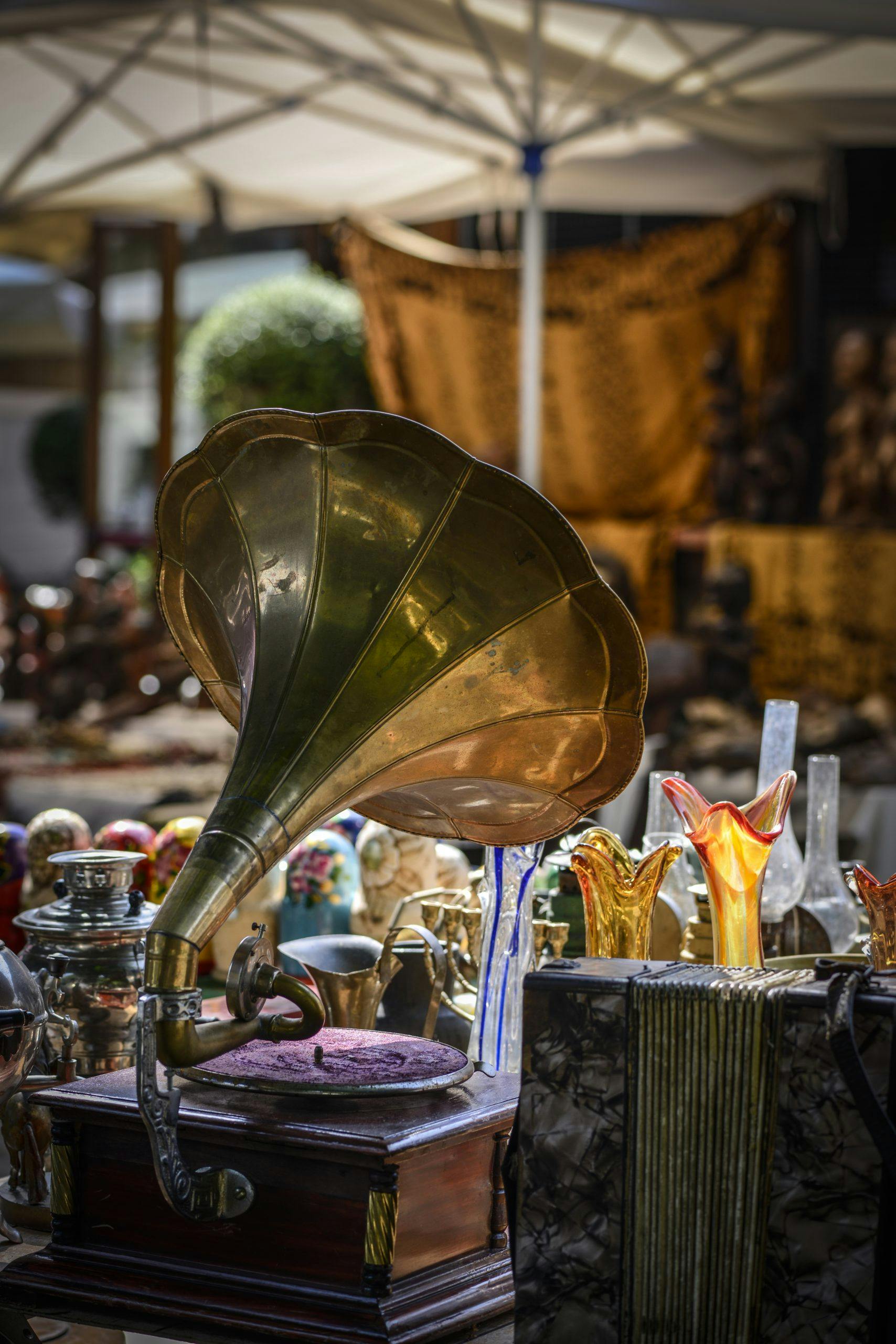 Loppefunn samlet i kasser