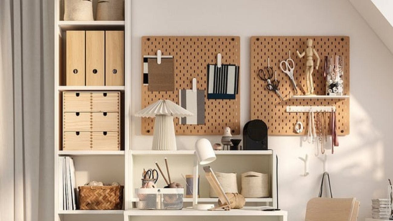 ikea billy hylle og bord