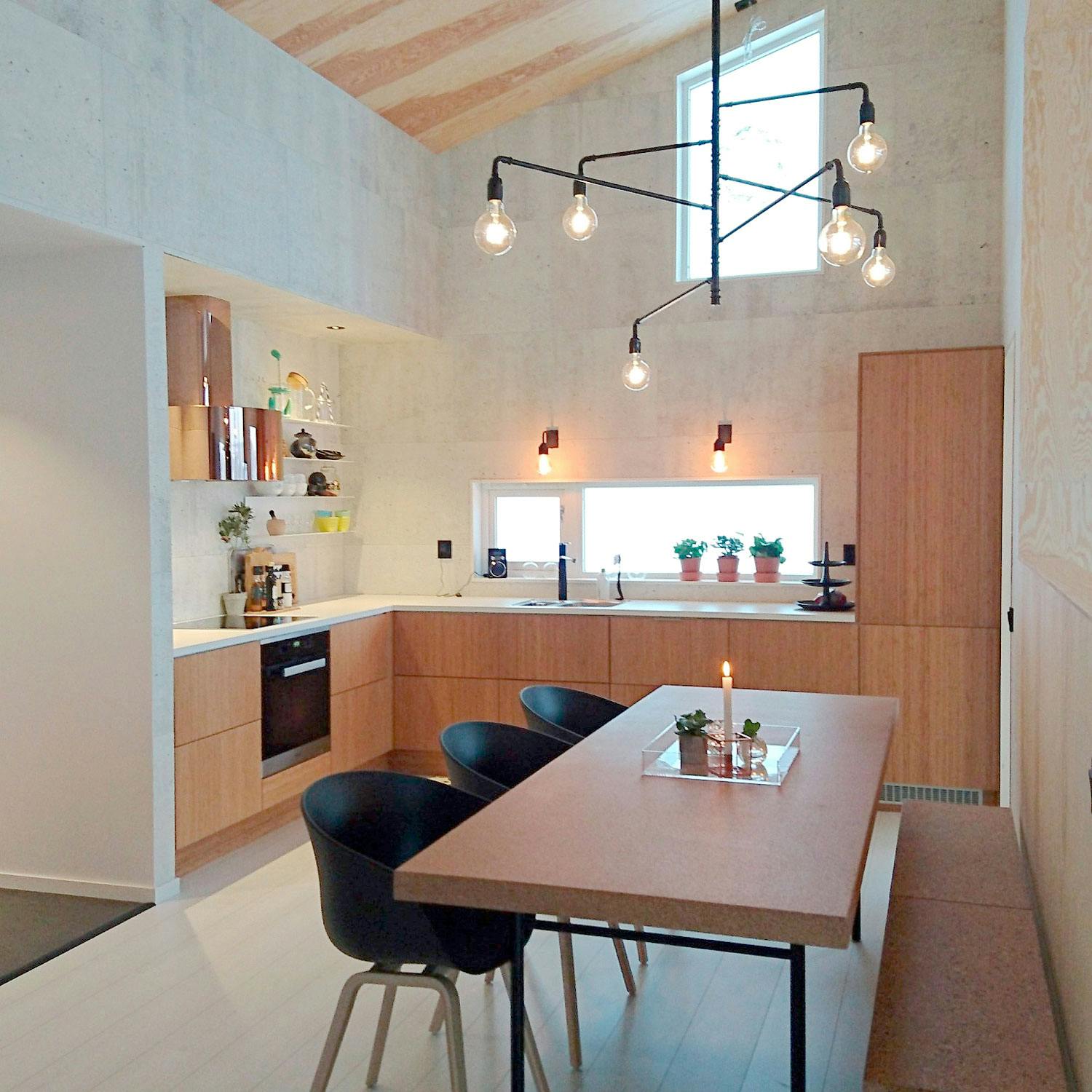 DIY laget lampe av rør