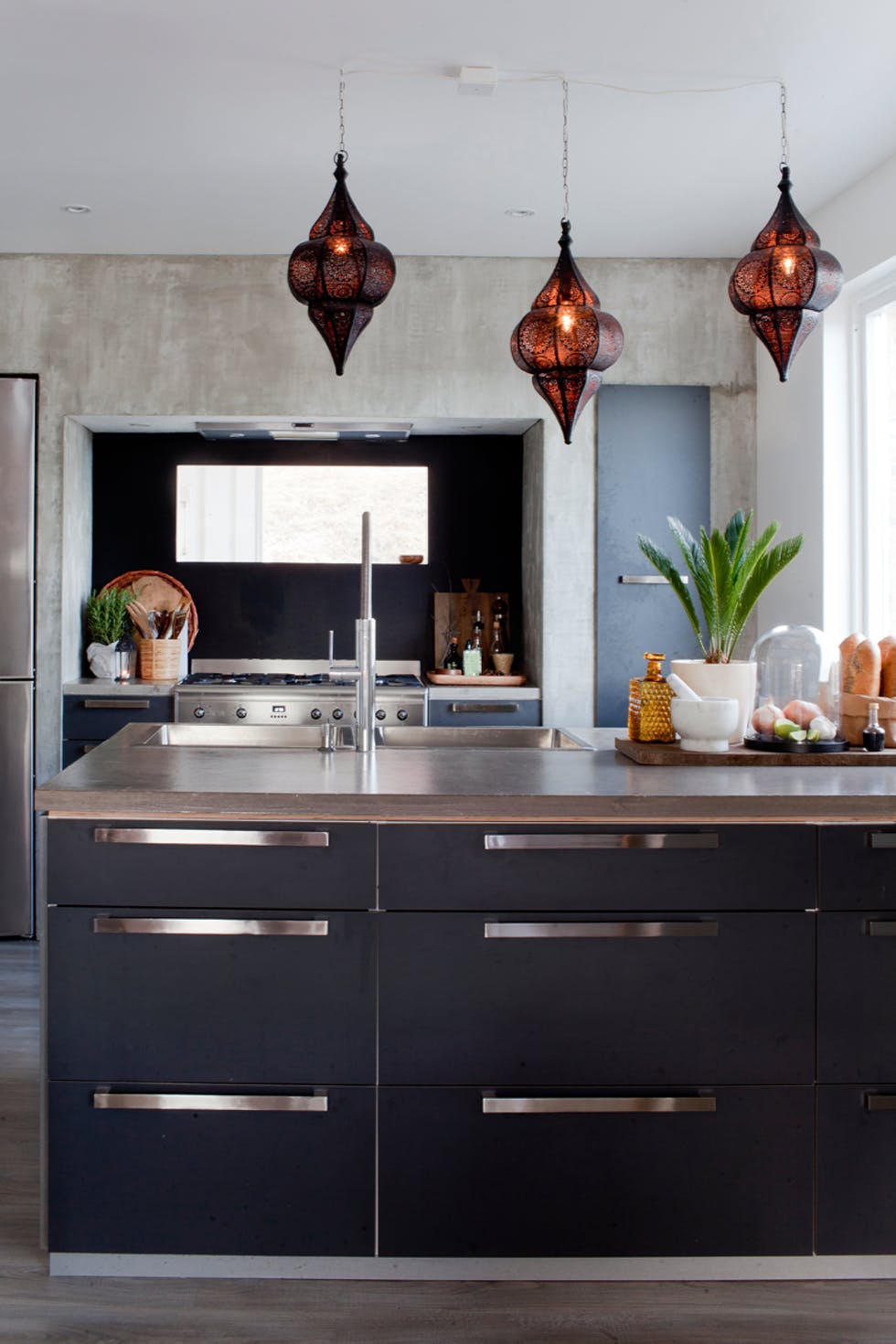 Smart med skuffer på kjøkkenet