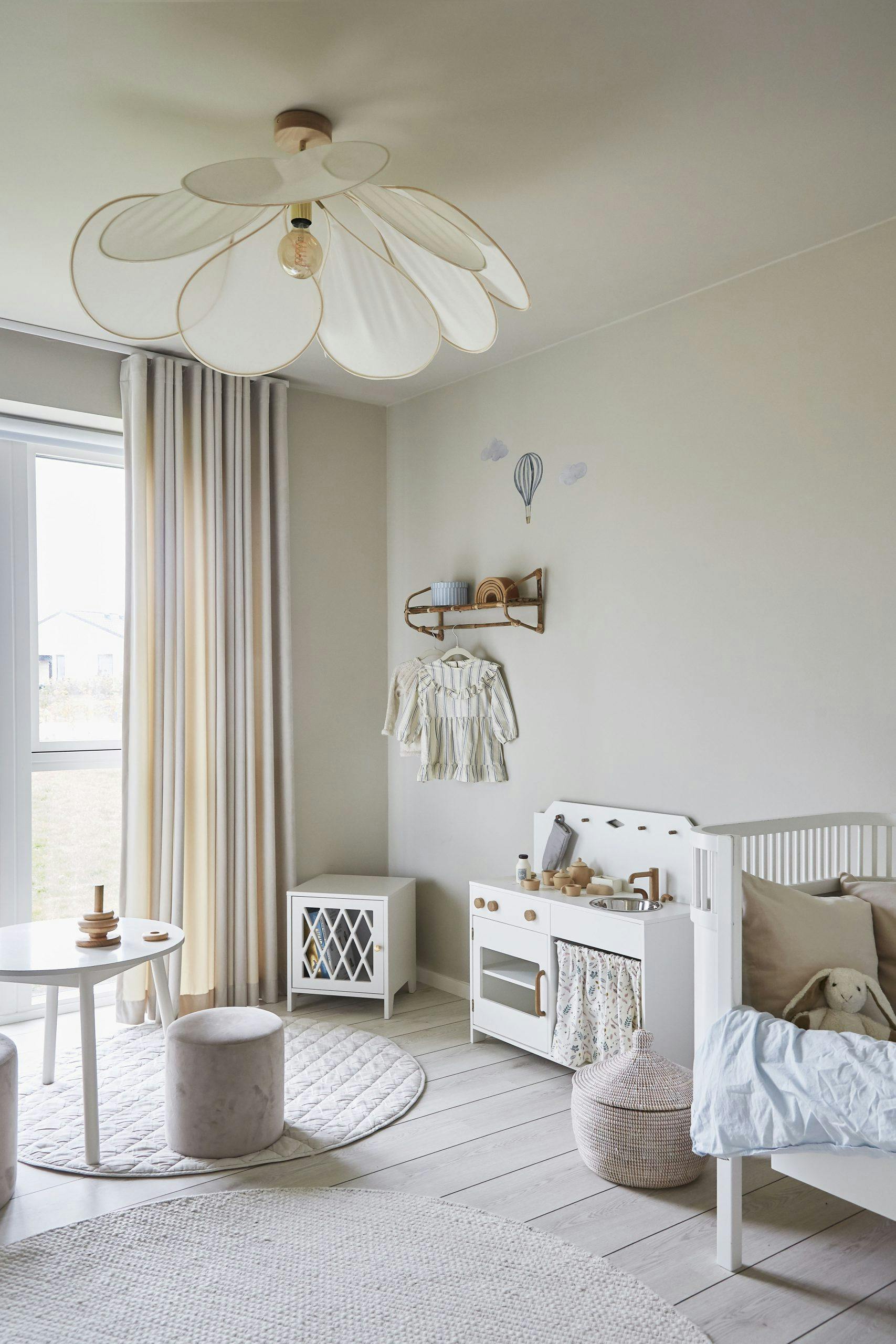 skulpturell taklampe